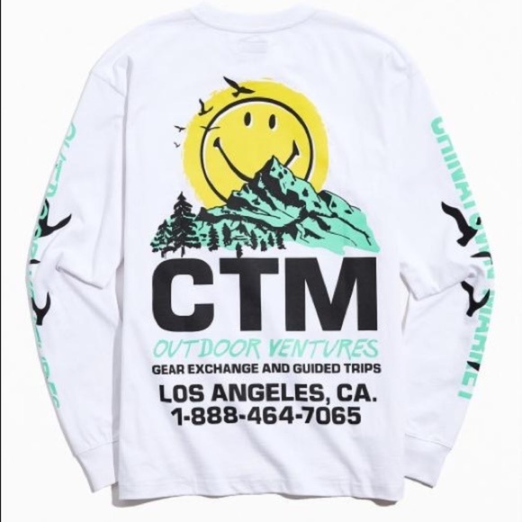 Urban outfitters Chinatown Market Outdoor Adventures Long Sleeve Tee Size Small - Picture 1 of 11